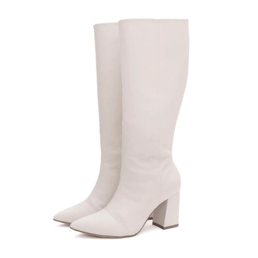 Talita - Bota Feminina Bico Fino Salto Grosso Cano Alto Off White