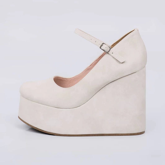 Cairo - Sandália Feminina Anabela Plataforma Fechada Off-white