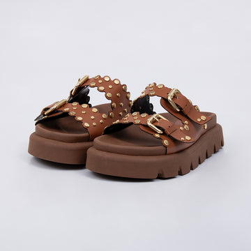 Nolita - Papete Flatform Fivelas e Tachas Douradas Caramelo