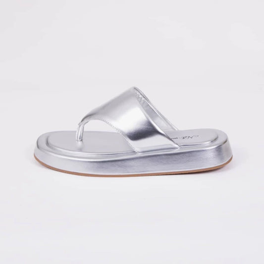 Isis - Chinelo Feminino Flatform Tiras de Dedo Prata