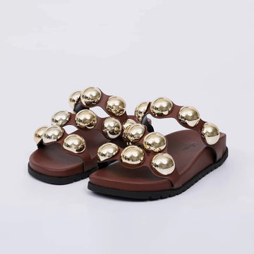 Akira - Papete Feminina Anatômica de Bico Redondo Aplicação Marrom