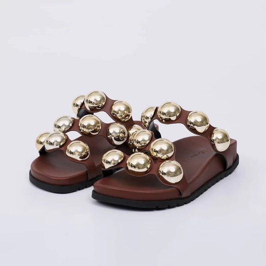 Akira - Papete Feminina Anatômica de Bico Redondo Aplicação Marrom