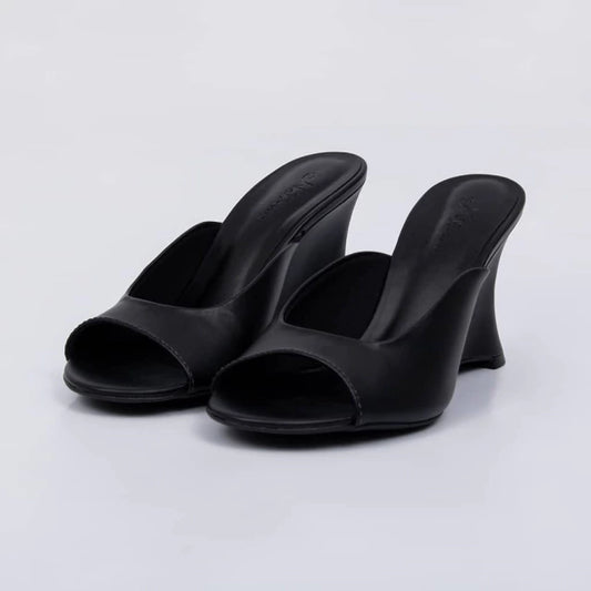 Oasis - Tamanco Feminino Anabela Bico Aberto Liso Preto
