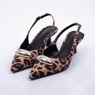 Milano - Scarpin Feminino Bico Fino Aplicação Slingback Onça