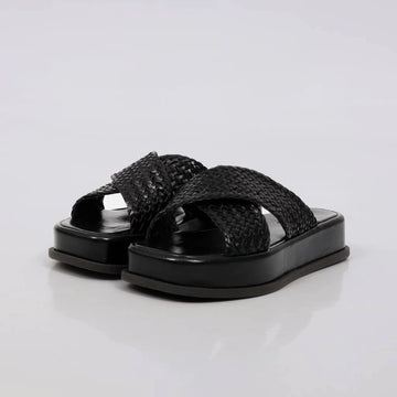 Lais - Flatform Feminina Tiras Trançadas Cruzadas Preto