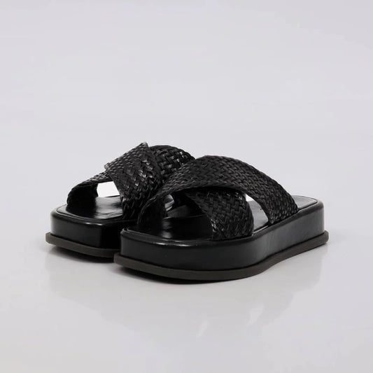 Lais - Flatform Feminina Tiras Trançadas Cruzadas Preto