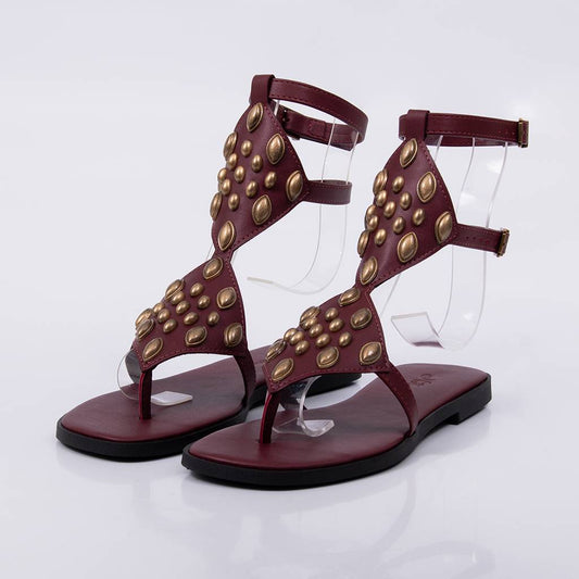 Siena - Sandália Feminina Rasteira Tachas Douradas Vermelho