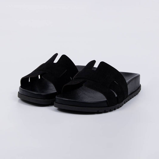 Núbia - Papete Feminina Anatômica Recorte Camurça Preto