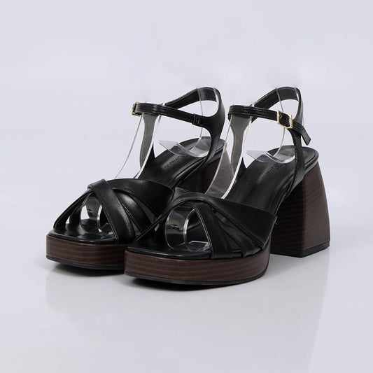 Emy - Sandália Feminina Salto Bloco Tiras Cruzadas Preto