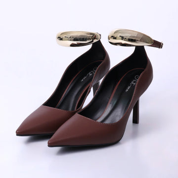 Cassandra - Scarpin Feminino Bico Fino Salto Alto Marrom