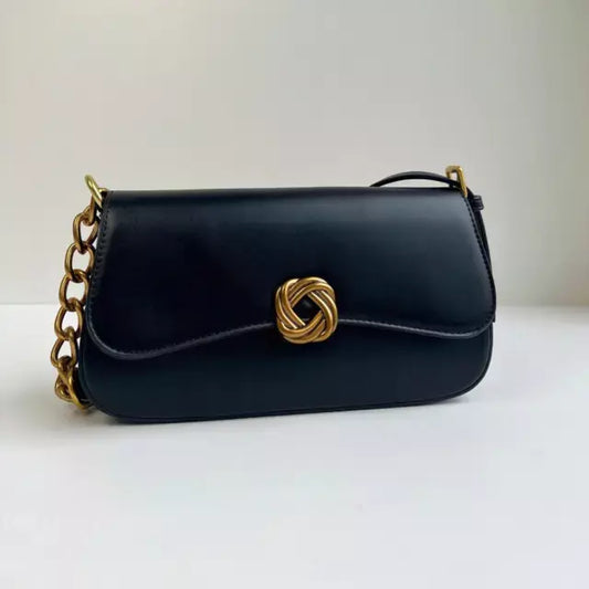 Suíça - Bolsa Feminina Média Tiracolo Corrente Preta