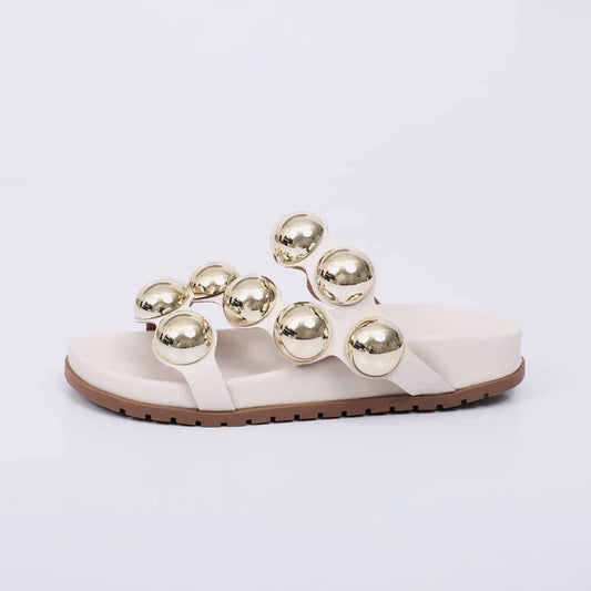 Akira - Papete Feminina Anatômica de Bico Redondo Aplicação Off-White