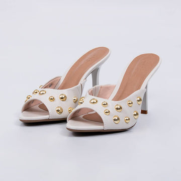 Toronto - Tamanco Feminina Salto Alto Tachas Douradas Off-white