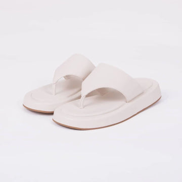 Isis - Chinelo Feminino Flatform Tiras de Dedo Off-White
