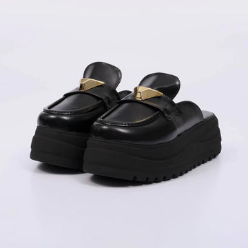 Amélia - Sapato Feminino Plataforma Alta Detalhe Metal Preto