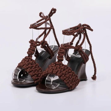 Yasmin - Sandália Salto Anabela Amarração Corda Marrom