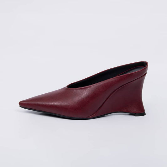 Niza - Mule Feminino Anabela Bico Fino Fechado Vermelho