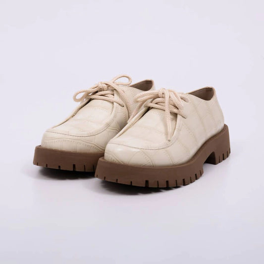 Pietra - Sapato Feminino Tratorado Croco Amarração Off White