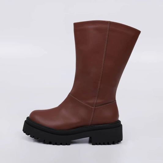 Leona - Coturno Feminino Tratorado Cano Médio de Zíper Marrom
