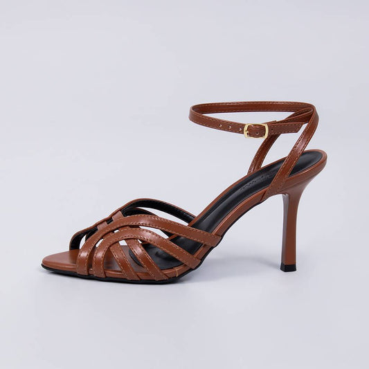 Ambar - Sandália Feminina Salto Fino Tiras Cruzadas Caramelo