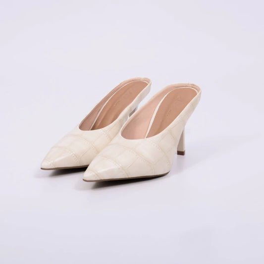 Liria - Mule Casual Feminino Salto Fino Bico Fino Off White