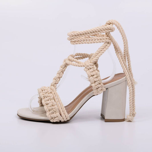 Cortês - Sandália Feminina Salto Bloco Amarração Corda Off-white
