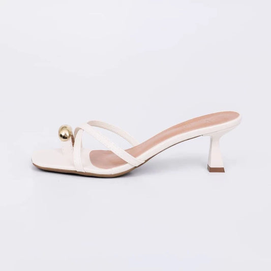 Espanha - Tamanco Feminino Aplicação Bico Quadrado Off-White