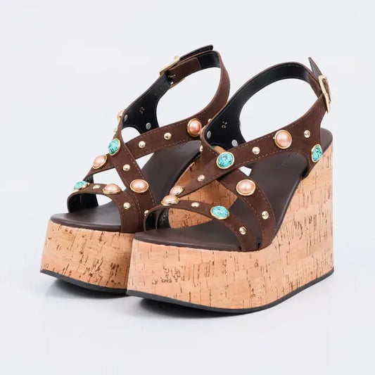 Cancún - Sandália Anabela Feminina Cortiça Pedrarias Marrom Escuro