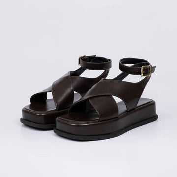 Califa - Sandália Feminino Flatform Bico Quadrado com Tira Marrom