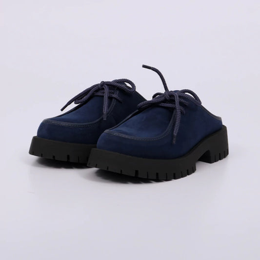 Emily - Mule Feminino Tratorado Camurça com Cadarço Azul Escuro