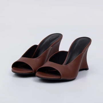 Oasis - Tamanco Feminino Anabela Bico Aberto Liso Marrom