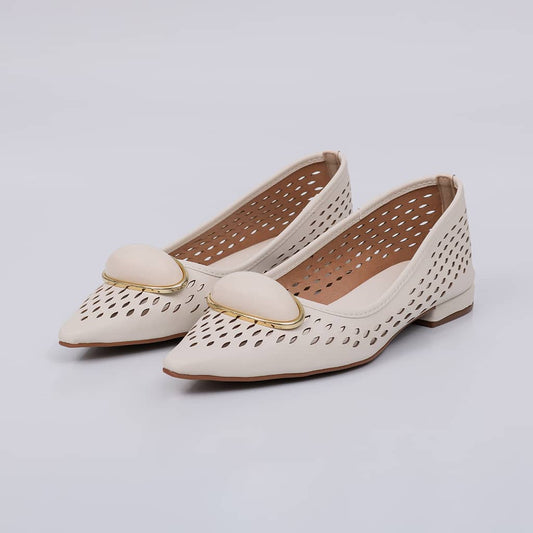 Estela - Sapatilha Feminina Aplicação Bico Fino  Off-white