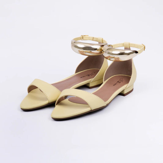 Nancy - Sandália Rasteira Feminina Bico Folha Aplicação Amarela