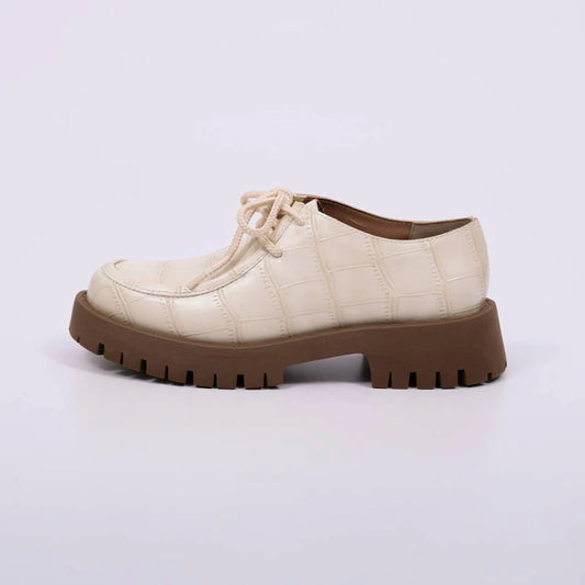 Pietra - Sapato Feminino Tratorado Croco Amarração Off White