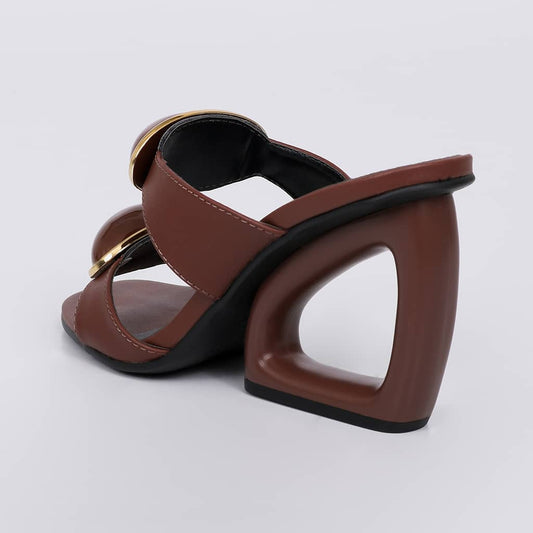 Saara - Tamanco Feminino Bico Quadrado Salto Geométrico Marrom