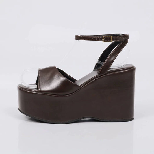Mônaco - Sandália Feminina Plataforma Meia Pata Fivela Marrom