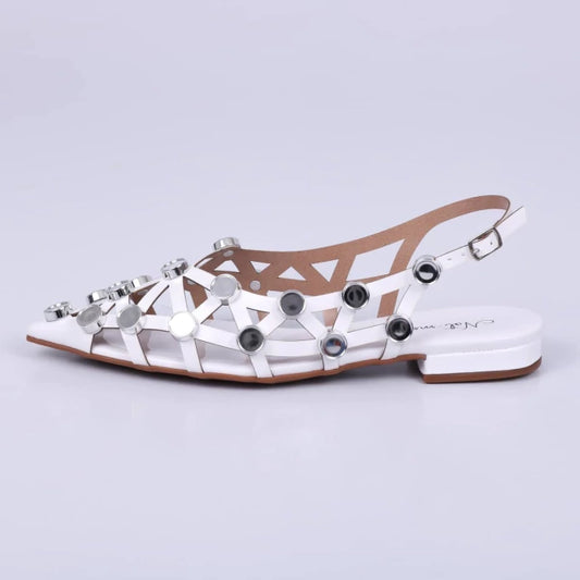 Sibeli - Slingback Feminina Bico Fino Aplicação Branca