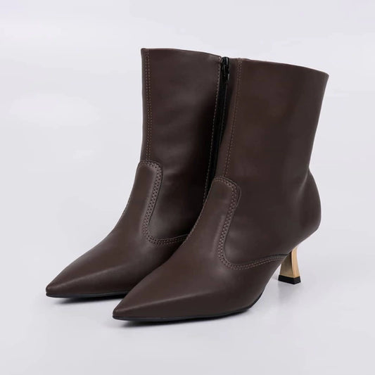 Samara – Bota Feminina Salto Baixo Zíper Aplicação Marrom Escuro