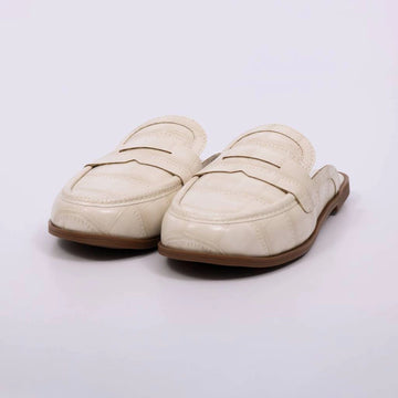 Rubi - Mule Feminino Bico Redondo Croco Detalhe Costura Off White