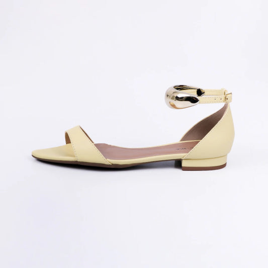 Nancy - Sandália Rasteira Feminina Bico Folha Aplicação Amarela