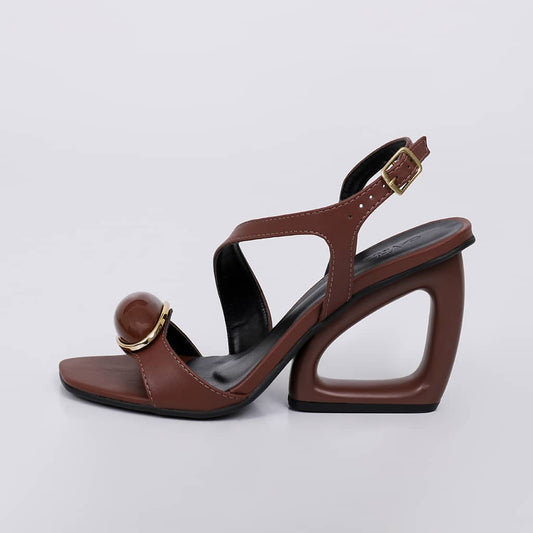 Aurora - Sandália Feminina Salto Geométrico Aplicação Marrom
