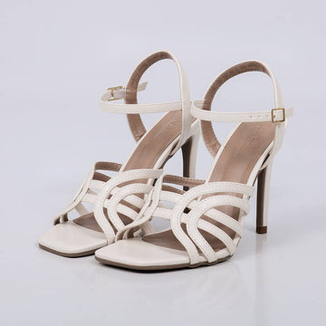 Filipa - Sandália Feminina Salto Fino Tiras Entrelaçadas Off-white
