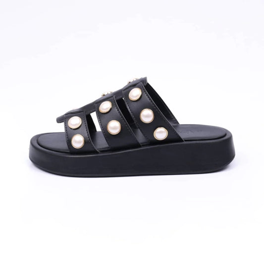 Odessa - Flatform Feminina Com Aplicações Nas Tiras Preta