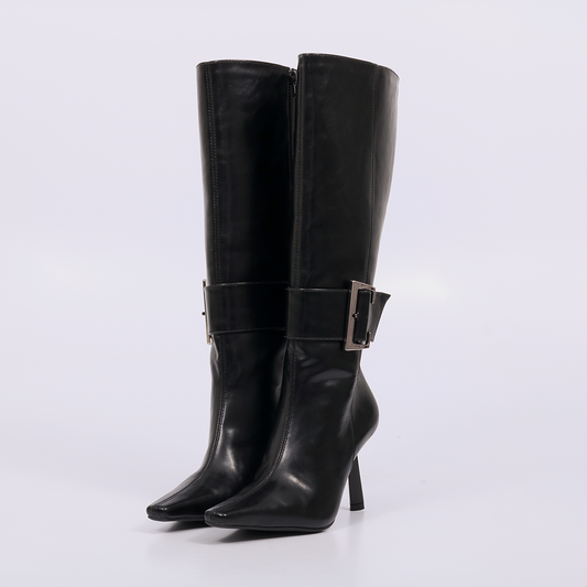 Perla - Bota Feminina Elegante Cano Médio Salto Fino Fivela Preto