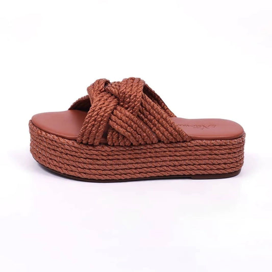 Havaí - Flatform Feminina Bico Redondo Tira Em Corda Caramelo