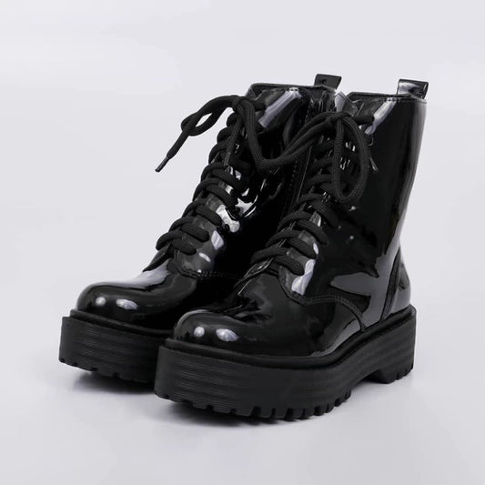 Box - Coturno Feminino Verniz Tratorado com Cadarço Preto