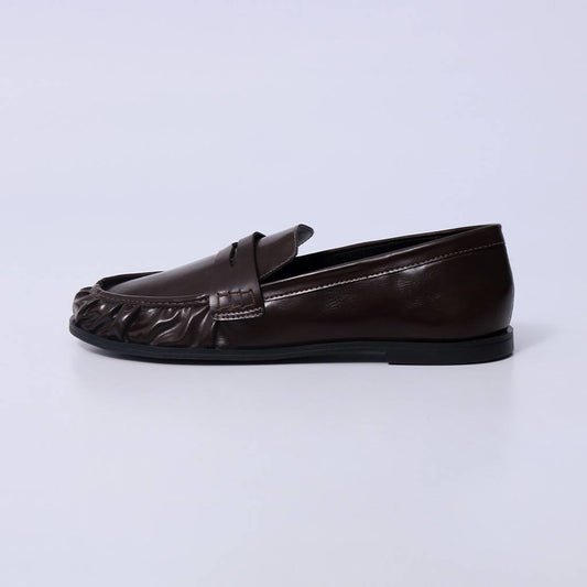 Filipa – Mocassim Feminino Bico Redondo Franzido Marrom Escuro
