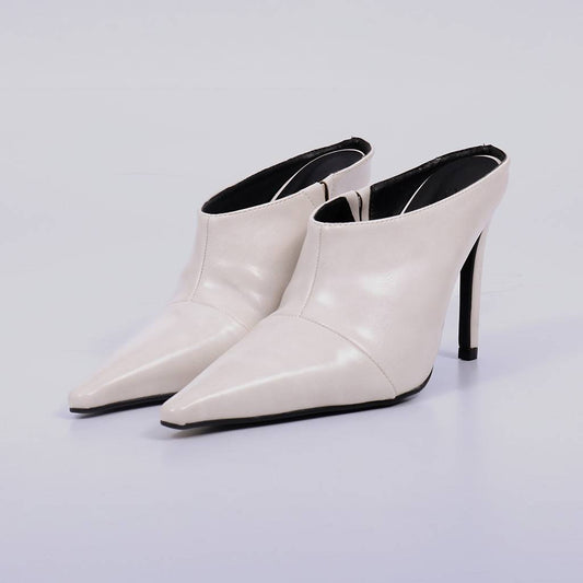Cleo – Mule Feminino Bico Fino Salto Fino OFF White