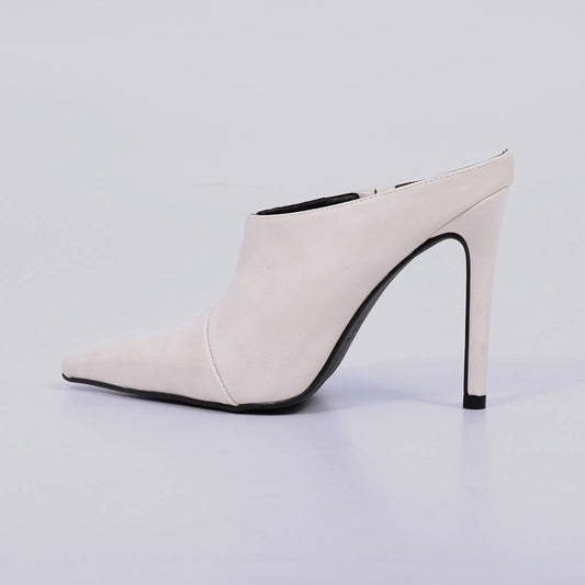 Cleo – Mule Feminino Bico Fino Salto Fino OFF White