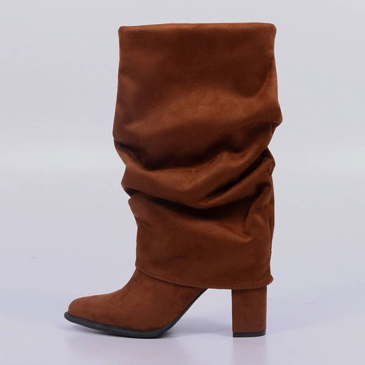 Laguna – Bota Feminina Cano Alto Slouch Camurça Salto Bloco Caramelo